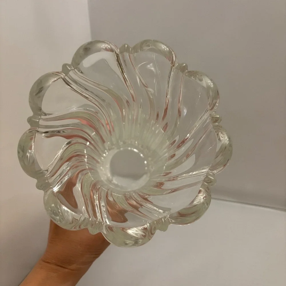1990s Mikasa Clear Glass Swirl Vase Fluted‎ Petal Top Heavy Mid Century Modern